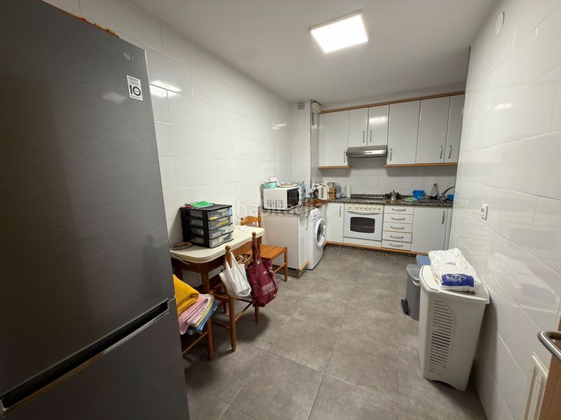 Foto 4e9436dd-dab1-4ad3-9dfe-bd28dd15eab5. Alquiler piso apartamento amueblado en alquiler zona hiper froiz en Pontevedra