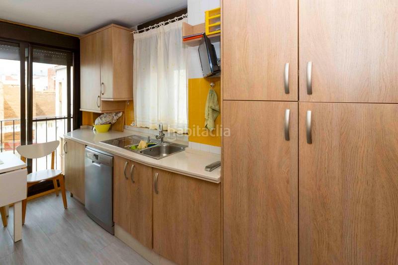 Foto 0263e88e-d93d-4d70-b4c5-ba105f944bd8. Dachwohnung mit heizung parking in Casco Antiguo Badajoz