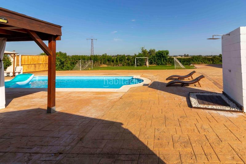 Foto 60f8158a-e5fe-4611-8e37-e2ba5d98f690. Chalet avec chauffage parking piscine dans Las Vaguadas Badajoz