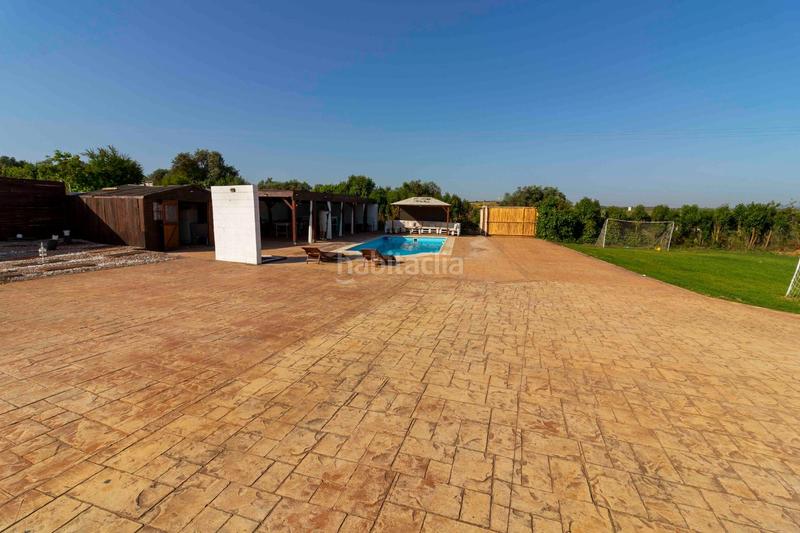 Foto 8a93ef56-ad10-4064-a8da-b3289cef45c8. Chalet avec chauffage parking piscine dans Las Vaguadas Badajoz