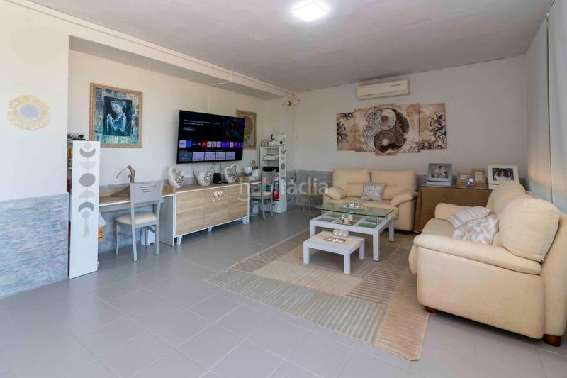 Foto cfcf3ba9-c8a7-4623-bfdf-d53e7adacc57. Chalet avec chauffage parking piscine dans Las Vaguadas Badajoz