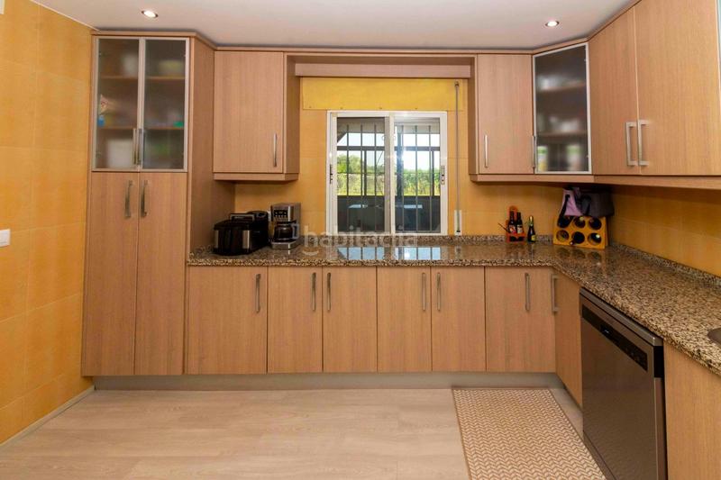 Foto f3f90c99-3e01-4fe8-8b3b-b2b0f4ff1825. Chalet avec chauffage parking piscine dans Las Vaguadas Badajoz