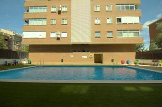 Pis  Arturo barea. Novedad!! piso de 4 dormitorios, 2 baos, piscina y balcon. para