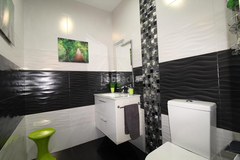 Foto 56673023-d4fe-4e23-8770-2f14d3afead0. Chalet  independiente en venta jardines del guadiana, en Badajoz