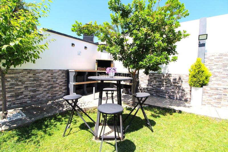 Foto 7c8f551b-74fd-4db4-9009-9f8011a6216f. Chalet  independiente en venta jardines del guadiana, en Badajoz