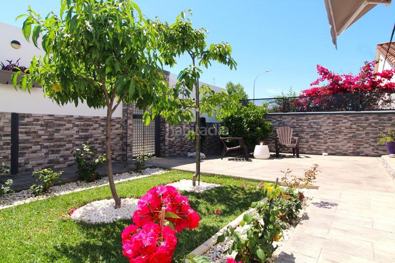 Foto b3e1a872-e024-4625-bb09-526627c107f5. Chalet  independiente en venta jardines del guadiana, en Badajoz