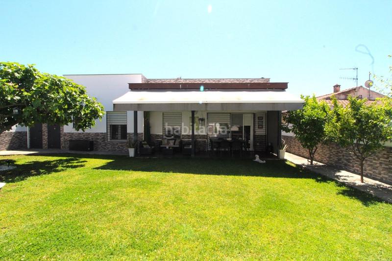 Foto f17b4dd9-5581-4c3f-8c11-a7cd96833f5a. Chalet  independiente en venta jardines del guadiana, en Badajoz