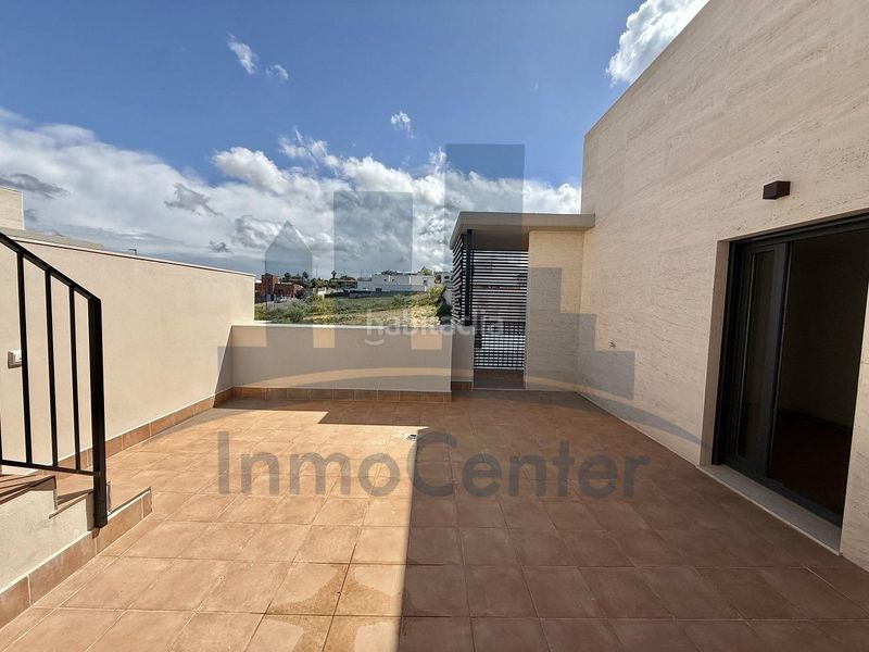 Foto 22fe6f1a-7272-4134-81bf-e22fa2871852. Lloguer àtic amb aparcament piscina a Las Vaguadas Badajoz