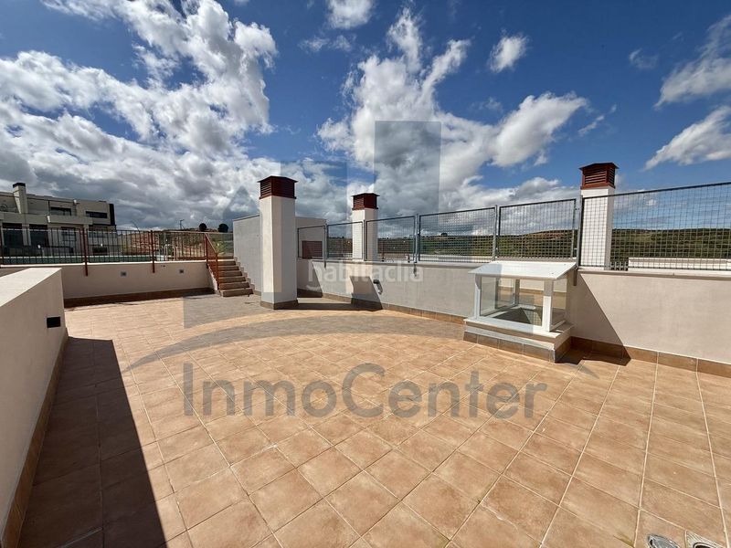 Foto 45b8a41d-fc9e-4bb6-b165-e16212840f7b. Lloguer àtic amb aparcament piscina a Las Vaguadas Badajoz