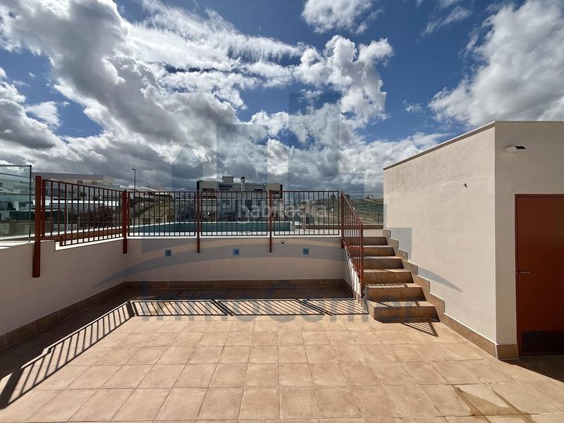 Foto b45c6a3a-8aa9-4019-8e44-05eb541bbe8a. Lloguer àtic amb aparcament piscina a Las Vaguadas Badajoz