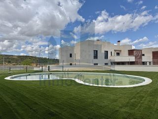 Lloguer Àtic a Las Vaguadas. Ático exclusivo con piscina privada en las vaguadas en alquiler