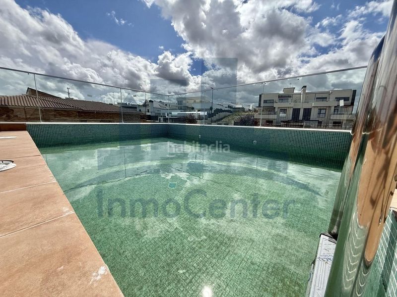 Foto d9d4914b-24e1-4c23-bfe3-f6c8e269f174. Lloguer àtic amb aparcament piscina a Las Vaguadas Badajoz