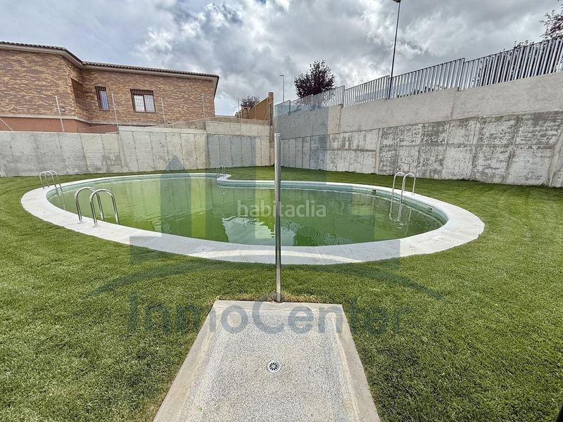Foto fbaad7a6-6544-40fa-b0b5-e9b5b0cd24a6. Lloguer àtic amb aparcament piscina a Las Vaguadas Badajoz