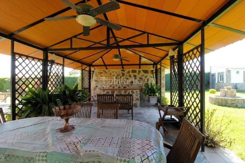 Foto b3aebfc1-a621-4d54-9f02-9e26934bc06e. Casa amb calefacció piscina a Carretera de Sevilla - Los Montitos Badajoz