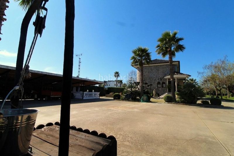 Foto e7405655-a079-4a1d-9ecd-05917d836743. Casa amb calefacció piscina a Carretera de Sevilla - Los Montitos Badajoz