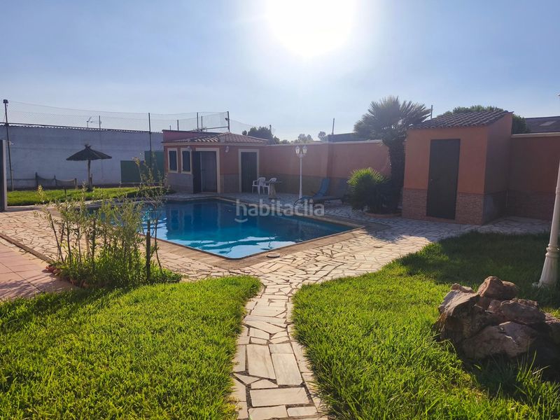 Foto e71ee011-7a80-4615-ab6e-2f084f5c58f4. Xalet amb calefacció aparcament piscina a Carretera de Sevilla - Los Montitos Badajoz