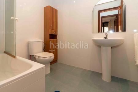Foto 0e1c7288-5283-4612-9382-0a9c349fe775. Apartamento  con garaje en pleno centro en Badajoz
