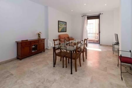 Foto 6c0311fe-3c75-4273-8022-1cada25c25c9. Apartamento  con garaje en pleno centro en Badajoz