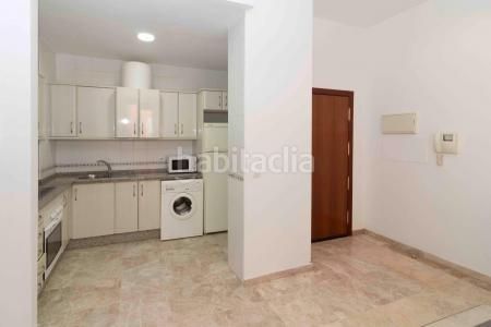 Foto 80449866-2c51-4b50-82c7-bcb47fb61a28. Apartamento  con garaje en pleno centro en Badajoz
