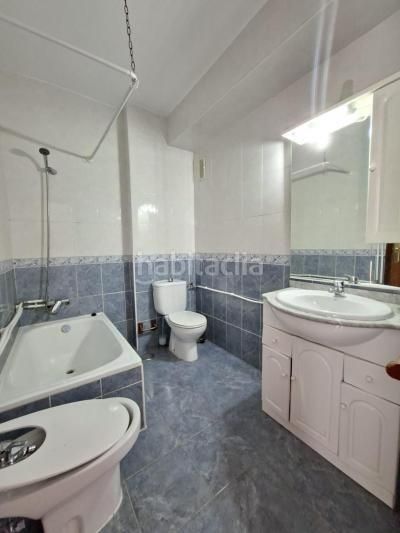 Foto e6781dcd-9770-4d76-a61d-c7d9f207f6e9. Piso amplio piso con terraza y buenas vistas en Maria Auxiliadora - Barriada de Llera Badajoz