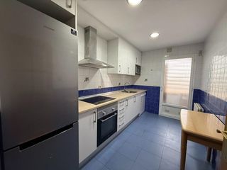 Piso en Maria Auxiliadora - Barriada de Llera