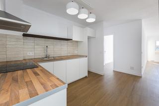 Pis a La Soledat Nord. Luminoso piso reformado 3 habitaciones y ascensor en la soledad