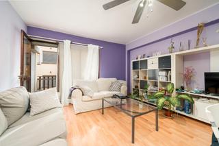 Pis a Foners. Piso de origen en foners de 3 habitaciones y 1 bao