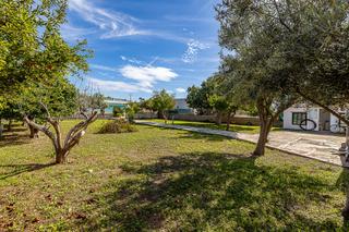 Casa en Els pla de na Tesa. Gran casa con piscina en marratxí
