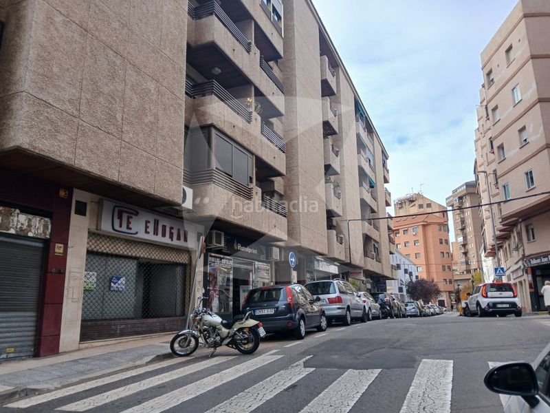Foto e2877e6c-19c8-41c4-af0f-cf89e7c586ad. Local comercial a Centro Cáceres