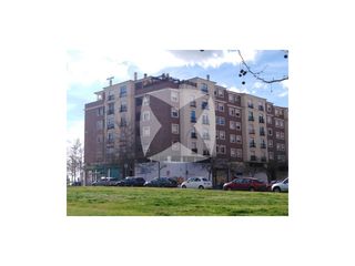 Lloguer Local Comercial  Paseo condes de barcelona. Local con entreplanta adaptado en alquiler a estrenar. zona cerr