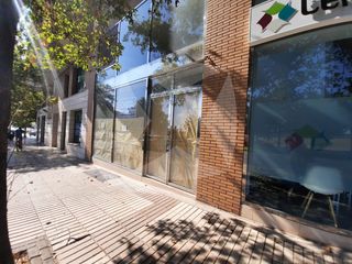 Local Comercial en Avenida Jaime Montero de Espínosa