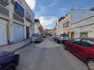 Alquiler Parking coche en Maria Auxiliadora - Barriada de Llera. Plazas de garaje en alquler. zona estacion de autobuses