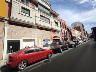 Affitto Locale commerciale  C. bartolomé josé gallardo, 10. Local comercial adaptado en alquiler. zona centro.