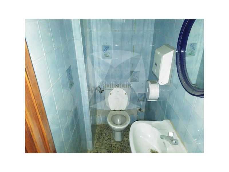 Foto 5ade306a-b056-4012-b8cc-f8d86f90e00a. Oficina entreplanta en venta y alquiler con despachos. zona centro. en Badajoz