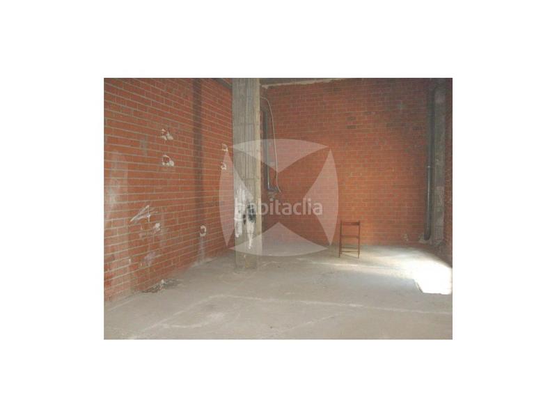 Foto 5b9b832f-53a6-4fe4-b4d7-00919fbabba1. Alquiler local comercial loca en alquiler en zona ciudad jardin en Badajoz