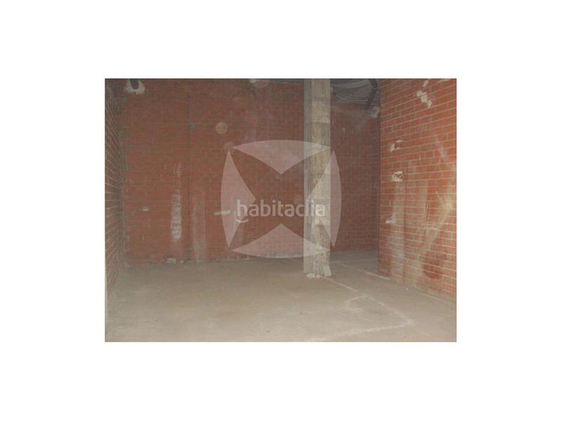 Foto d4f105fa-85df-4d69-80c3-5aaa25ecebb1. Alquiler local comercial loca en alquiler en zona ciudad jardin en Badajoz