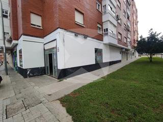 Lloguer Local Comercial a Valdepasillas - La Paz - Huerta Rosales. Local adaptado de esquina en alquiler. zona valdepasillas