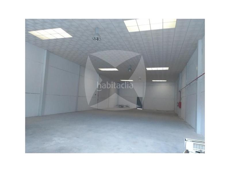 Foto 45844c48-1587-4a27-ad97-675742ae8c09. Nave industrial  en venta. zona plgo industrial el nevero en Badajoz