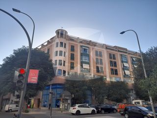 Lloguer Aparcament cotxe  Calle del museo. Plaza de garaje en alquiler para moto en pleno centro de badajoz