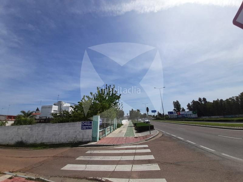 Foto b1408d55-74f3-4502-acb4-32f7e8c19274. Terreny residencial a Avenida Elvas Badajoz