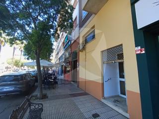 Lloguer Local Comercial  N/a. Local en alquiler en la avenida maria auxiliadora