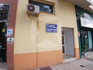 Location Local commercial  N/a. Local en alquiler en la avenida maria auxiliadora