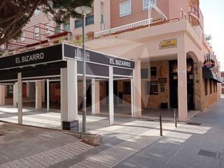 Local Comercial  Calle arrayanes los. Venta de local adaptado para restaurante.