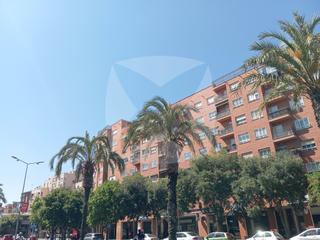 Affitto Locale commerciale in Avenida sinforiano madroñero 13. Local en alquiler avenida sinforiano madroñero