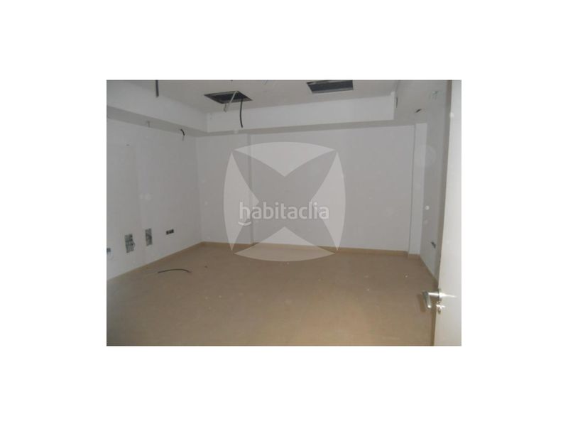 Foto 6259d708-8579-426c-a1a2-57577661c794. Miete geschäftsraum in Santa Marina Badajoz