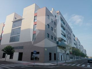 Geschäftsraum  Pedro pirfano zambrano. Local en bruto de 235 m2 construidos en venta. zona de cuartón c