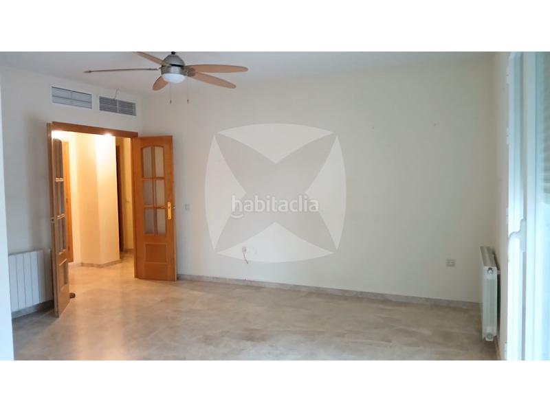 Foto 01ce9aee-e9a2-4067-8100-acf1ab59dfad. Attico con parcheggio in Maria Auxiliadora - Barriada de Llera Badajoz