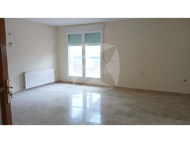 Foto b361af82-ed4f-4d29-80c1-94e12ea32405. Attico con parcheggio in Maria Auxiliadora - Barriada de Llera Badajoz