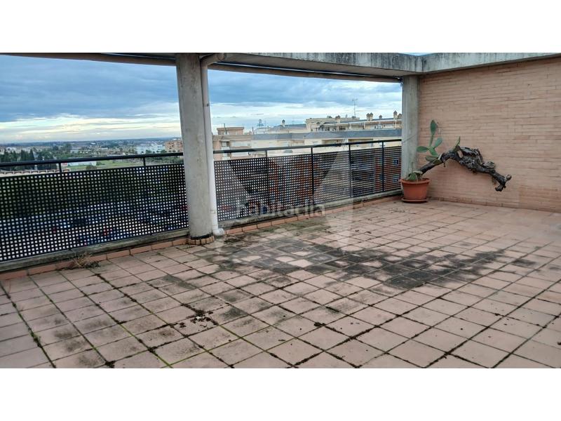 Foto f701449e-d9b0-472b-bf94-e743c40ffbed. Attico con parcheggio in Maria Auxiliadora - Barriada de Llera Badajoz