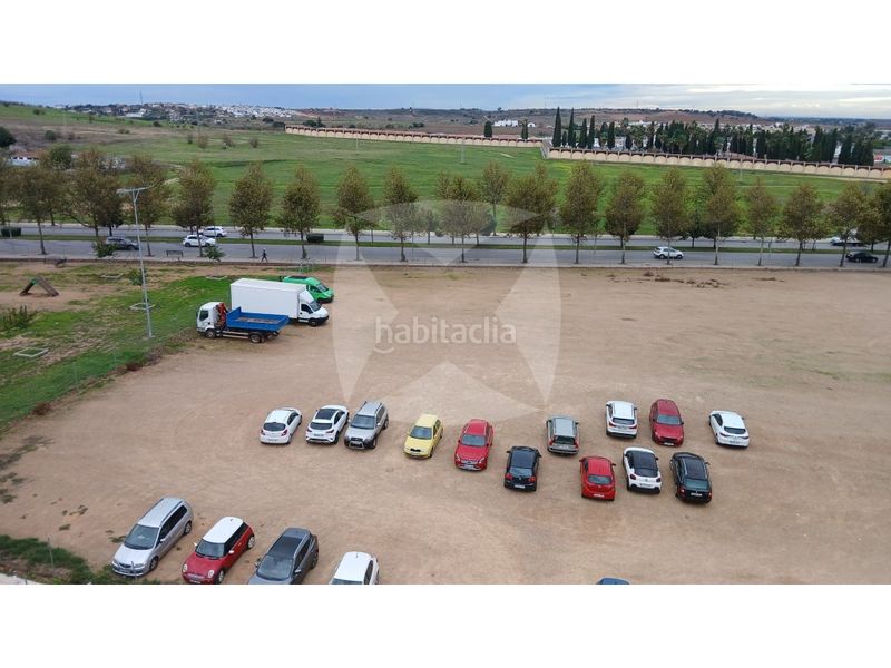 Foto 1a85f863-e179-42a4-88aa-efb369da33a9. Àtic amb aparcament a Maria Auxiliadora - Barriada de Llera Badajoz